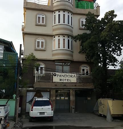 Pandora Motel Yangon Bagian luar foto