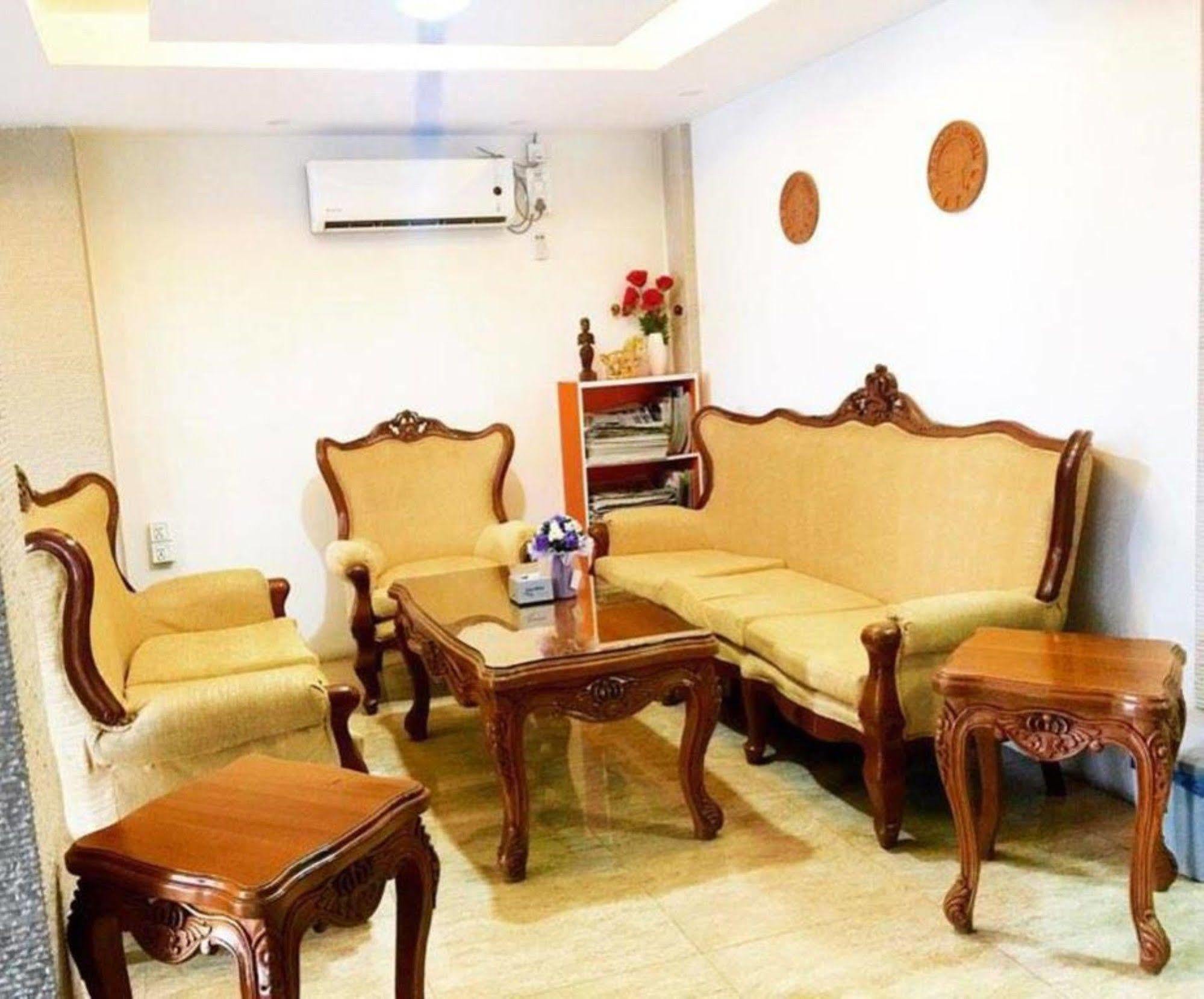 Pandora Motel Yangon Bagian luar foto