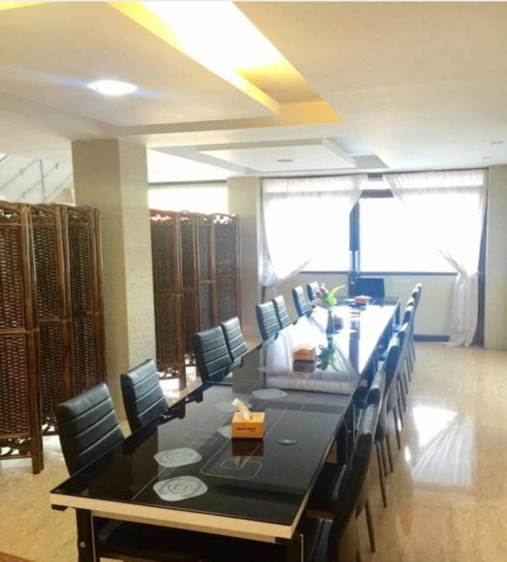 Pandora Motel Yangon Bagian luar foto
