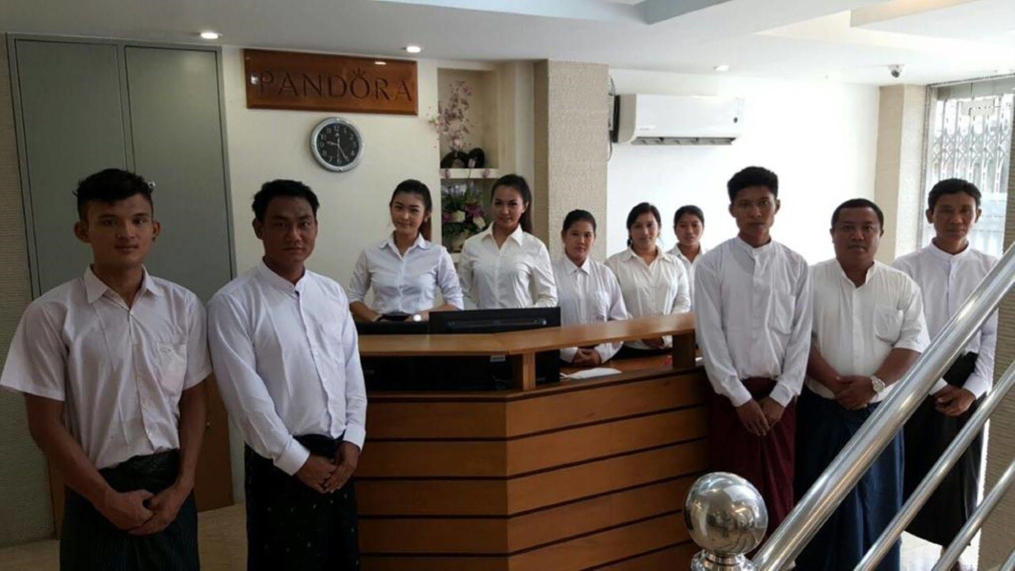 Pandora Motel Yangon Bagian luar foto